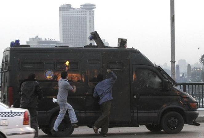 molotov 1.jpg (32 KB)